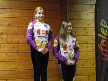 Jeunes fem 13/14 ans Jeunes fem 13/14 ans